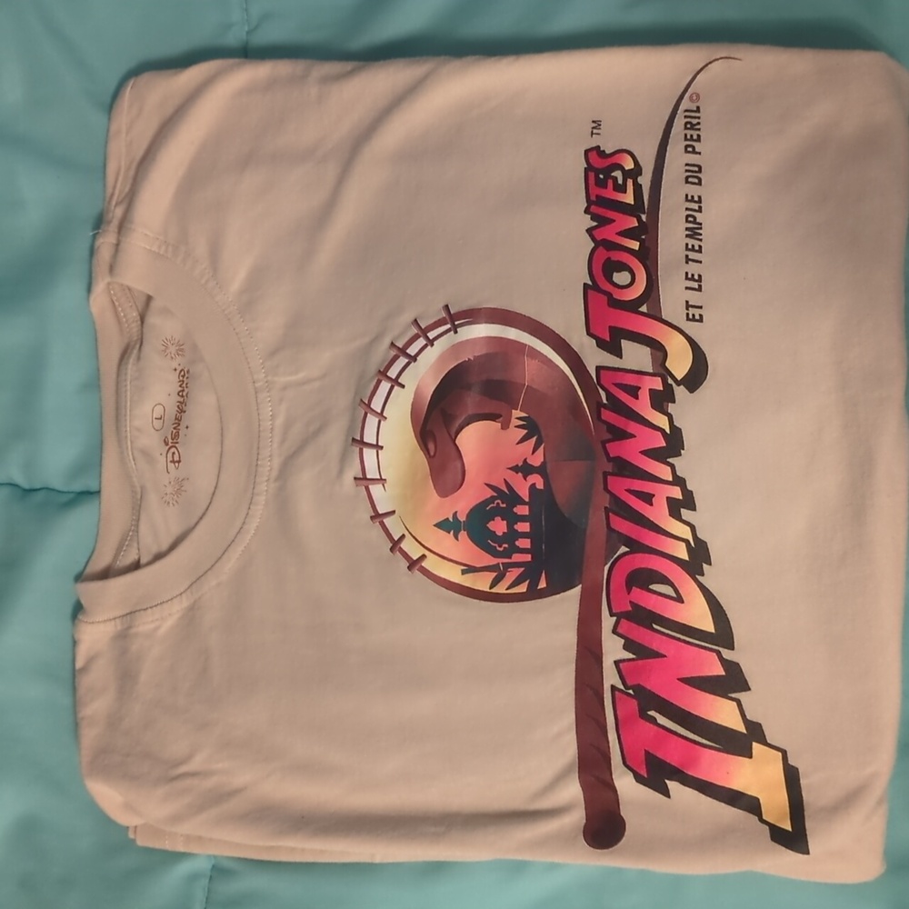 Disneyland Paris Indiana Jones TShirt, mens large